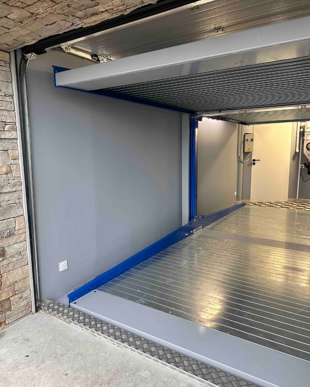 Parklift et système de parking mécanisé
